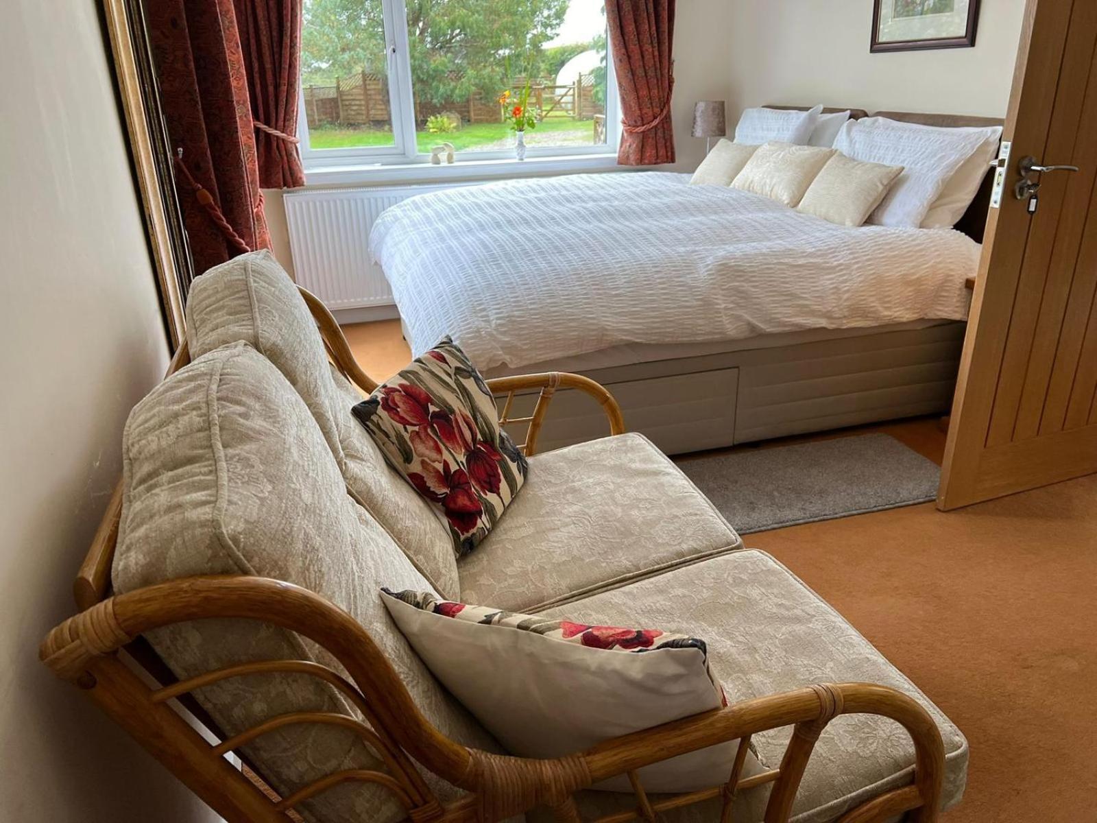 The Mended Drum Apartment Fortrose Room photo